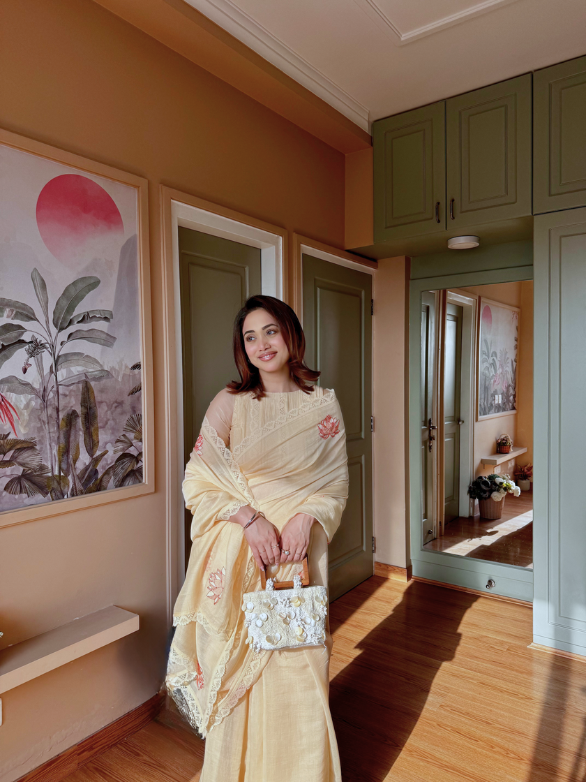 Mridula Saree
