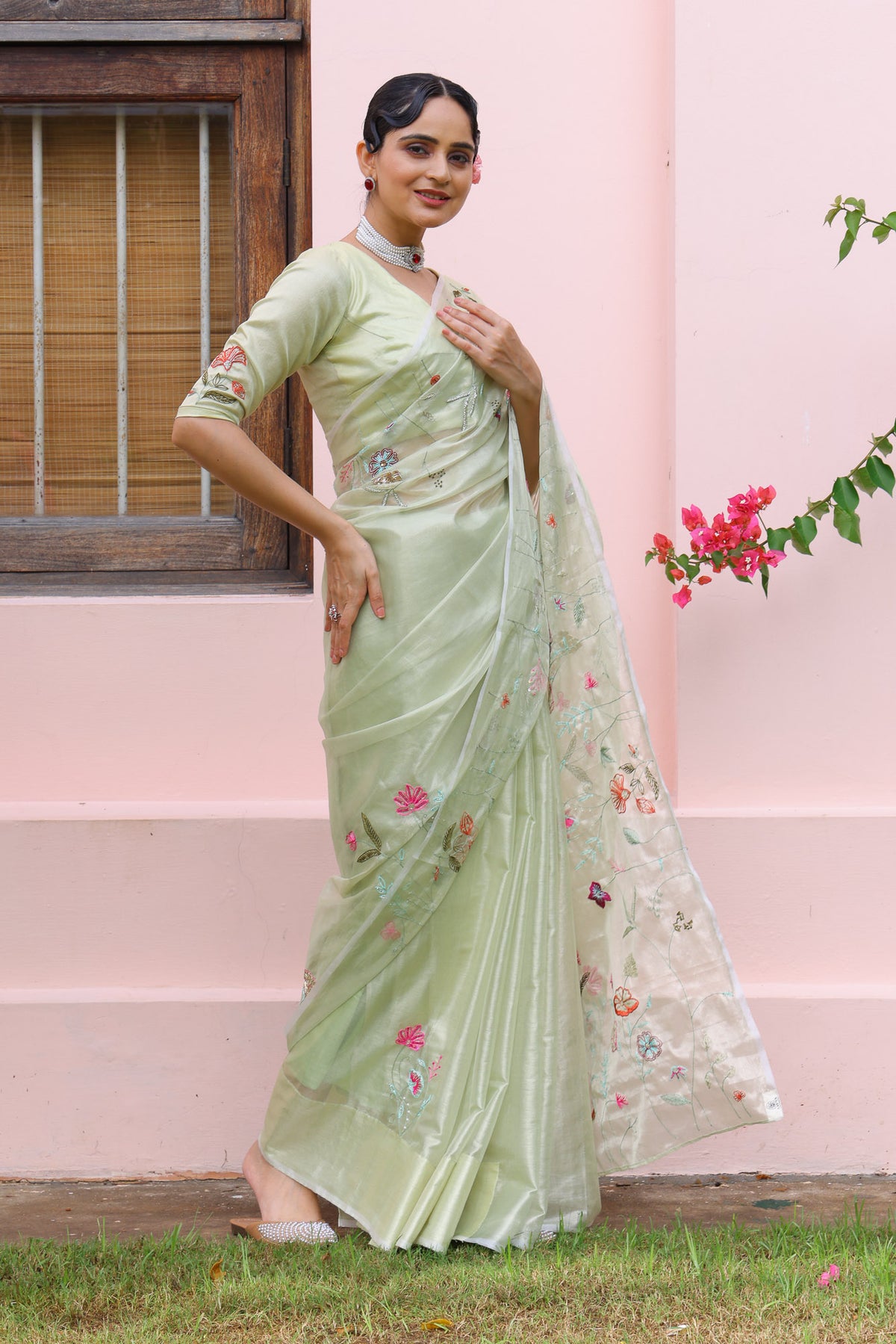 Gulrosh Saree