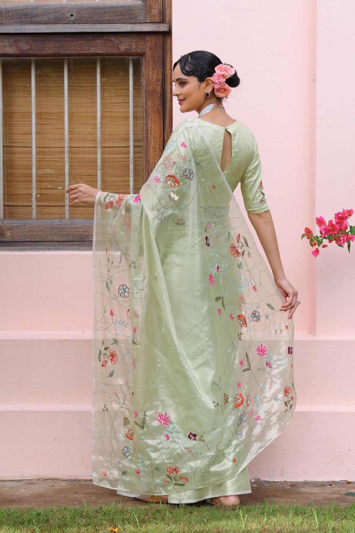 Gulrosh Saree