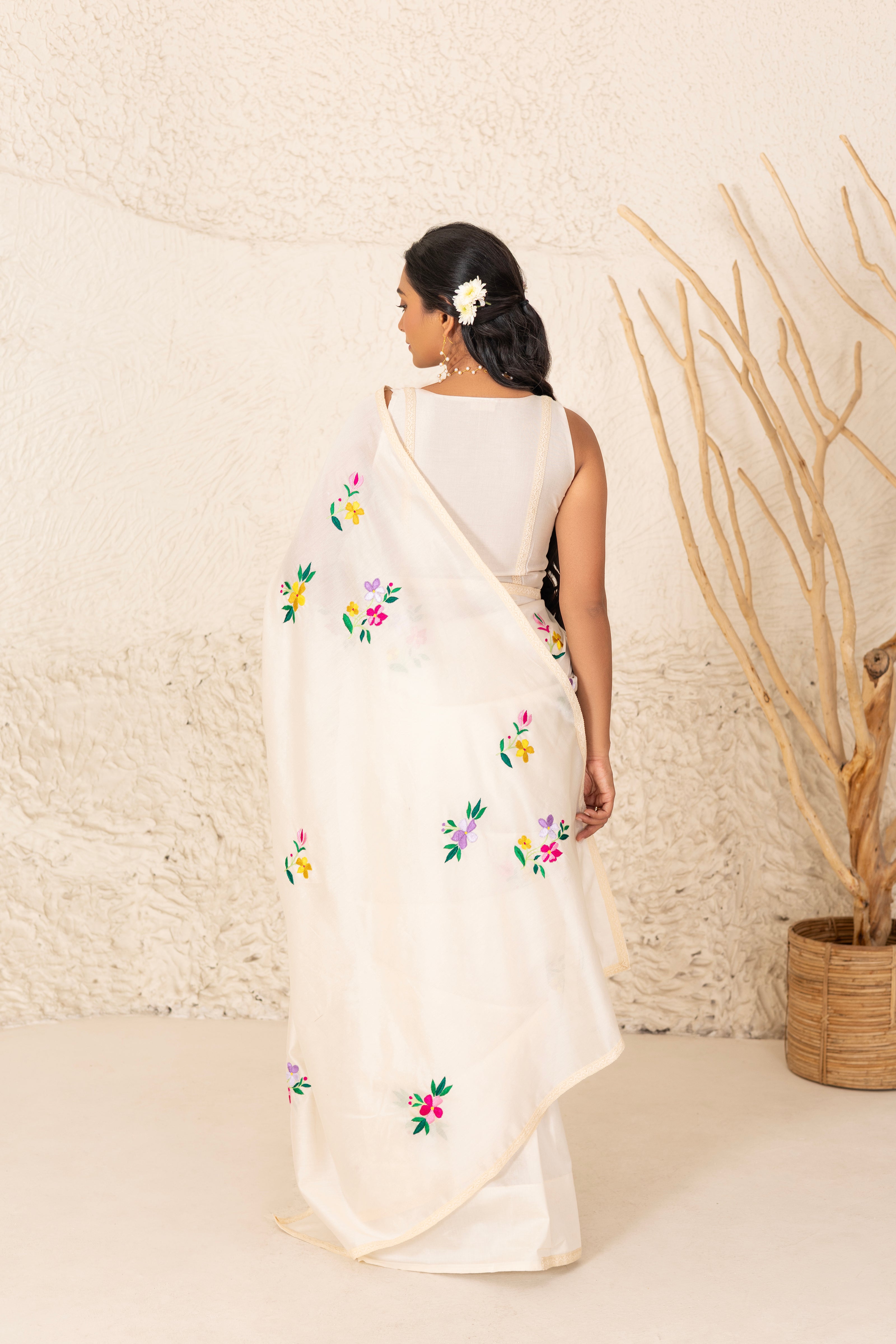 Kumud Saree