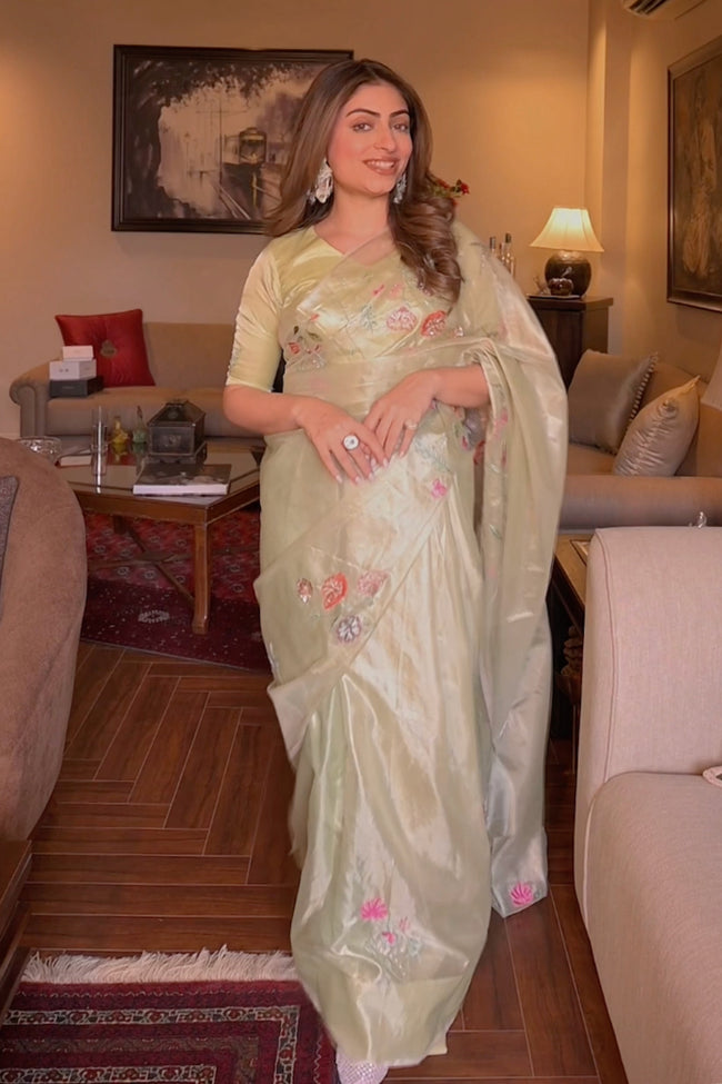 Gulrosh Saree